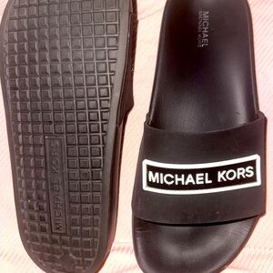 Micheal kors slides